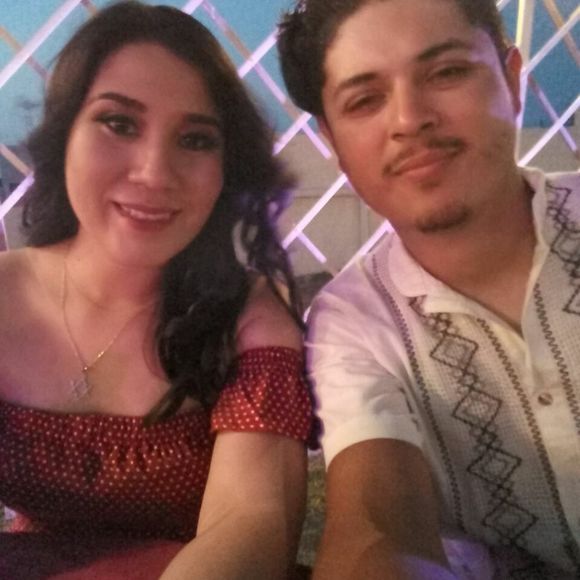 Meet your Posher, Laura - Picture 1 of 1